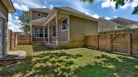 Brenham 2-story, 3-bed 2105 Springwood Drive-idx