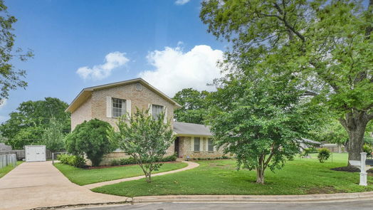 Brenham 2-story, 5-bed 401 Johnson Street-idx