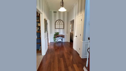 Brenham 2-story, 4-bed 5430 Hillside Lane-idx