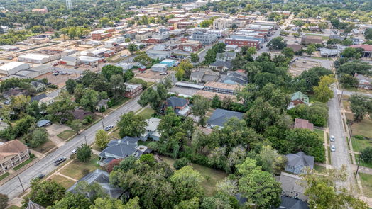 Brenham 2-story, 3-bed 505 E Main Street-idx