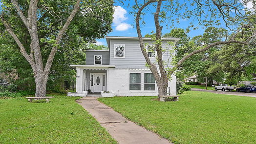 Brenham 2-story, 4-bed 1209 N Park Street-idx