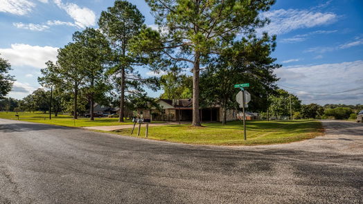 Brenham 1-story, 3-bed 3020 Bluebonnet Boulevard-idx