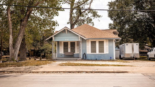 Brenham null-story, 2-bed 810 E Academy Street-idx
