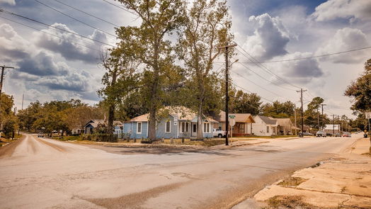 Brenham null-story, 2-bed 810 E Academy Street-idx