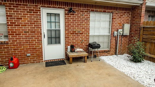 Brenham null-story, 2-bed 2402 Stone Hollow Drive-idx