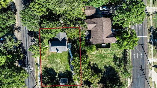 Brenham 2-story, 3-bed 405 W Main Street-idx