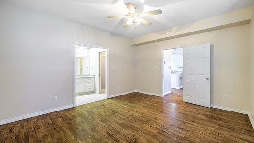 Brenham 2-story, 3-bed 405 W Main Street-idx