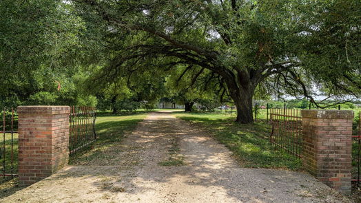 Brenham null-story, 4-bed 107 O'Malley Road-idx