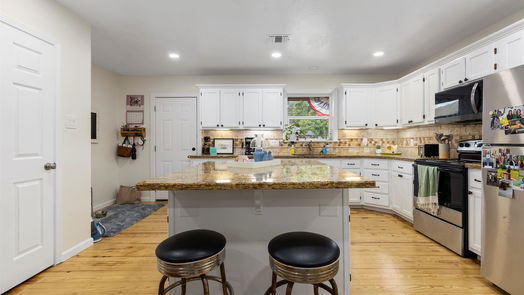 Brenham null-story, 3-bed 705 Burch Street-idx