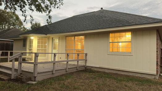 Brenham null-story, 3-bed 2705 Oakwood Drive-idx