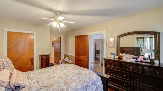 Brenham 2-story, 3-bed 404 W Jefferson Street-idx