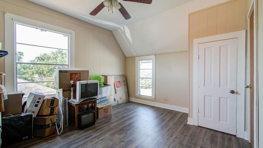 Brenham 2-story, 3-bed 404 W Jefferson Street-idx