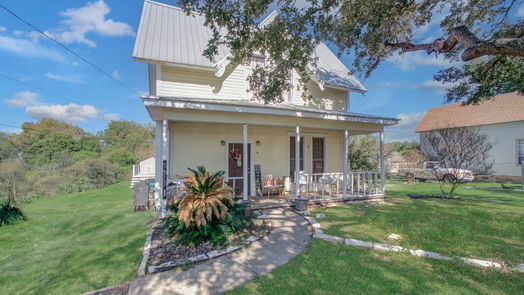 Brenham 2-story, 3-bed 404 W Jefferson Street-idx
