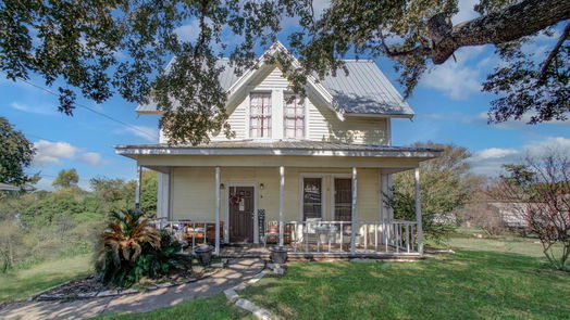 Brenham 2-story, 3-bed 404 W Jefferson Street-idx