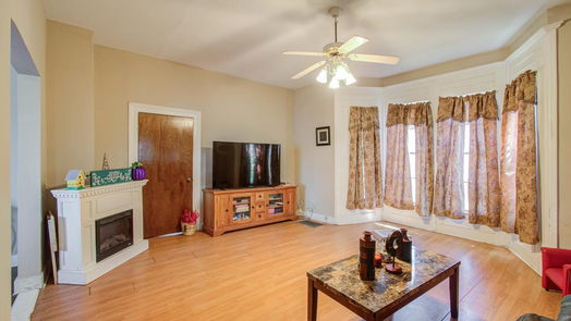 Brenham 2-story, 3-bed 404 W Jefferson Street-idx