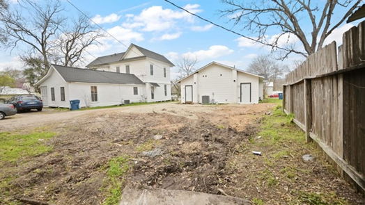 Navasota 1-story, 3-bed 906 E Washington Avenue-idx