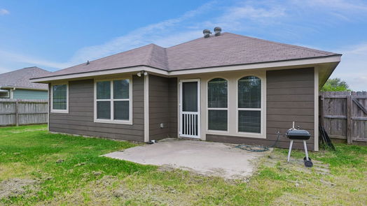 Navasota 1-story, 4-bed 111 Willow Drive-idx