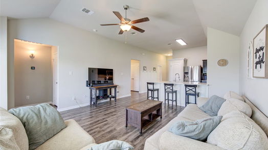 Navasota null-story, 3-bed 823 Mockingbird Street-idx