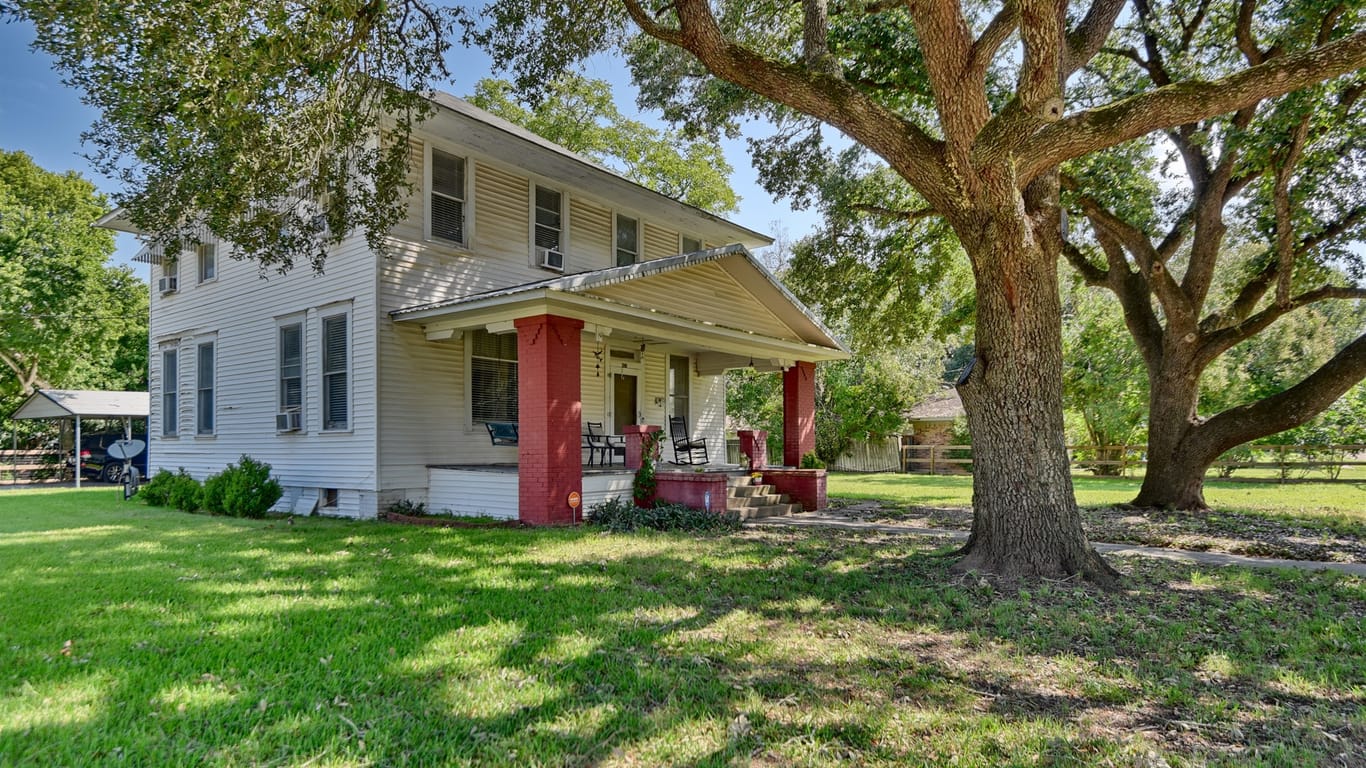 Navasota 2-story, 4-bed 803 Holland Street-idx