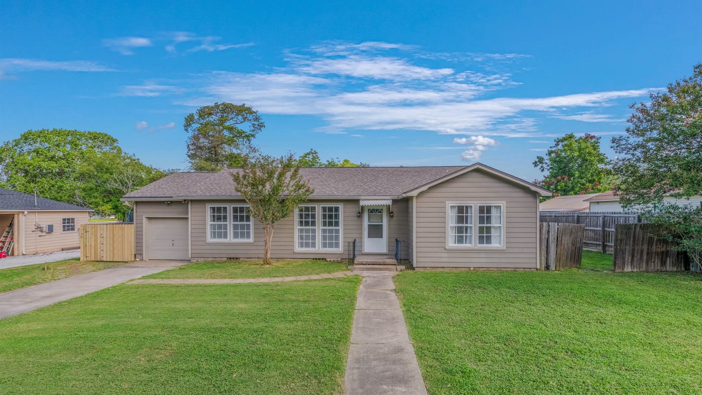 Navasota 1-story, 3-bed 1113 Felder St-idx