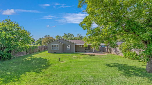 Navasota 1-story, 3-bed 1113 Felder St-idx