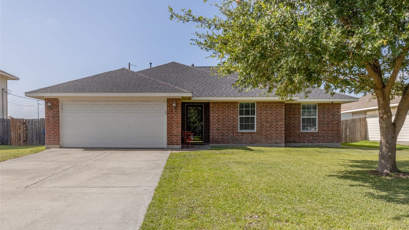 Navasota 1-story, 4-bed 712 Mockingbird Street-idx