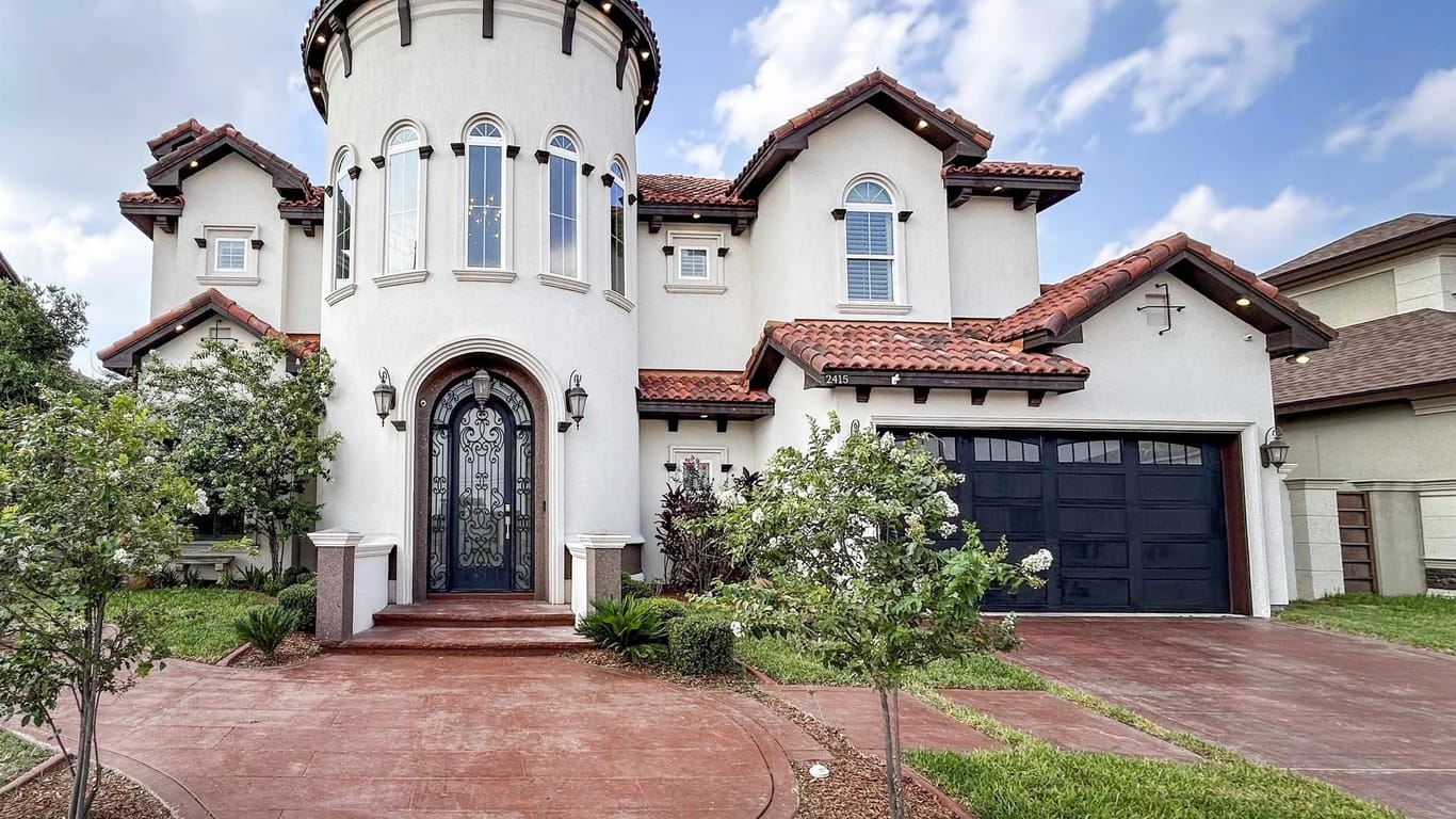 Edinburg 2-story, 4-bed 2415 Vancouver Avenue-idx