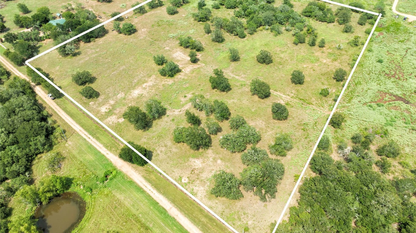 Flatonia null-story, null-bed TBD N State Highway 95-idx