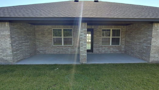 Angleton 1-story, 4-bed 608 Greystone Lane-idx