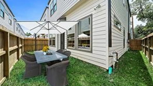 Houston 2-story, 3-bed 8430 Vogue Lane-idx