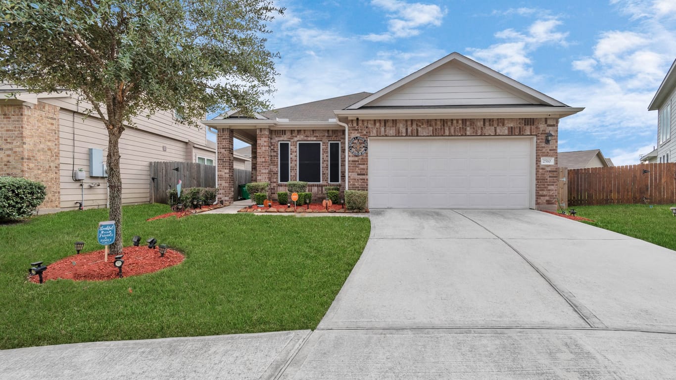 Humble 2-story, 3-bed 2510 Benelli Court-idx