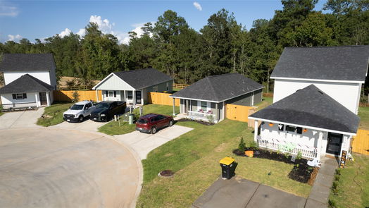 Conroe 2-story, 2-bed 9714 Marie Village Court-idx