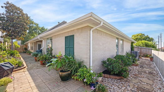 Kemah 1-story, 3-bed 306 Lago Vista Street-idx