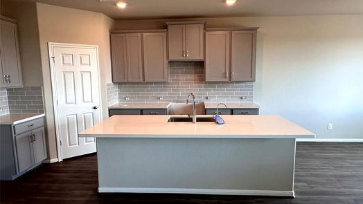 League City 1-story, 3-bed 3906 Silver Falls Lane-idx