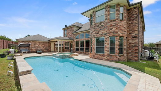 Sugar Land 2-story, 5-bed 4406 Fawn Hill Court-idx