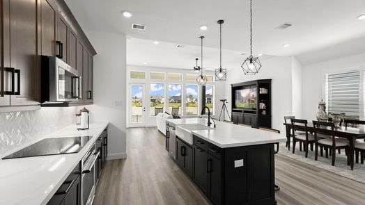Cypress 1-story, 3-bed 18123 Shoreline Vista Lane-idx