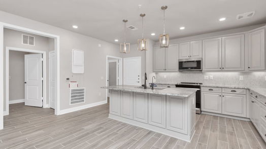 Houston null-story, 2-bed 6804 Westview Drive 2204-idx