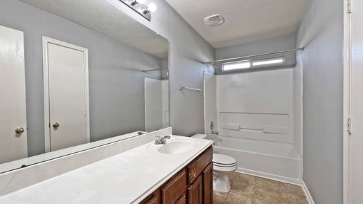 Houston 2-story, 4-bed 13323 Montclair Point Court-idx