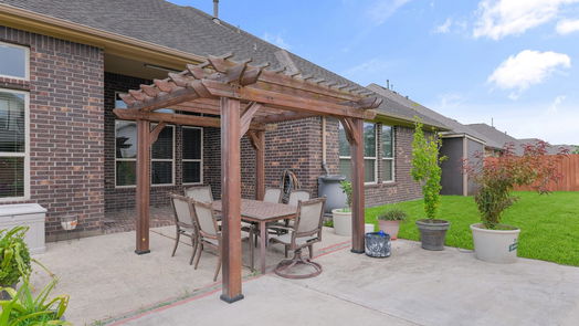 Pearland 2-story, 5-bed 2813 Barrow Creek Lane-idx