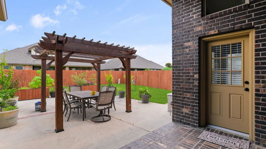 Pearland 2-story, 5-bed 2813 Barrow Creek Lane-idx