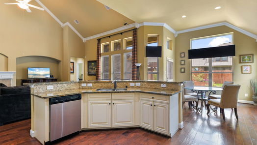 Pearland 2-story, 5-bed 2813 Barrow Creek Lane-idx