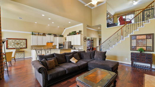 Pearland 2-story, 5-bed 2813 Barrow Creek Lane-idx