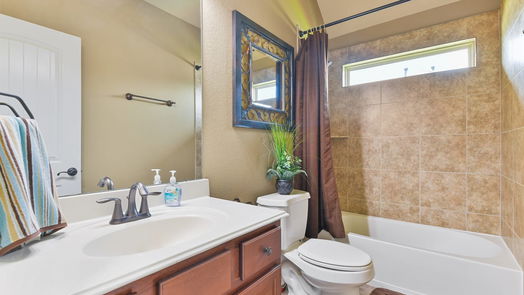 Pearland 2-story, 5-bed 2813 Barrow Creek Lane-idx