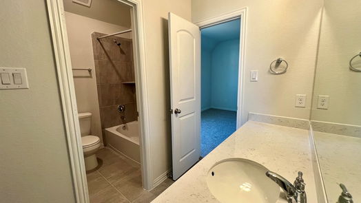 Pearland 2-story, 3-bed 5808 Dublin Lane-idx