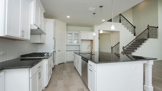 Webster 2-story, 5-bed 547 Rita Blanca Drive-idx