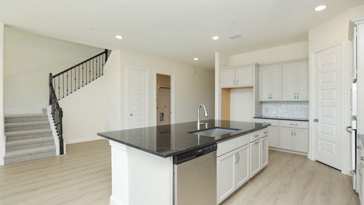 Webster 2-story, 5-bed 523 Rita Blanca Drive-idx