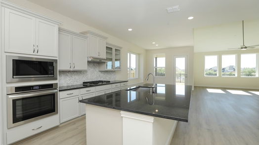 Webster 2-story, 5-bed 523 Rita Blanca Drive-idx