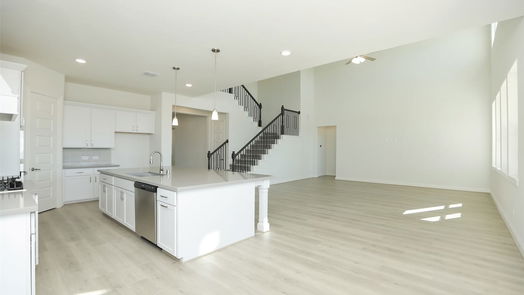 Webster 2-story, 5-bed 1014 Navasota Street-idx