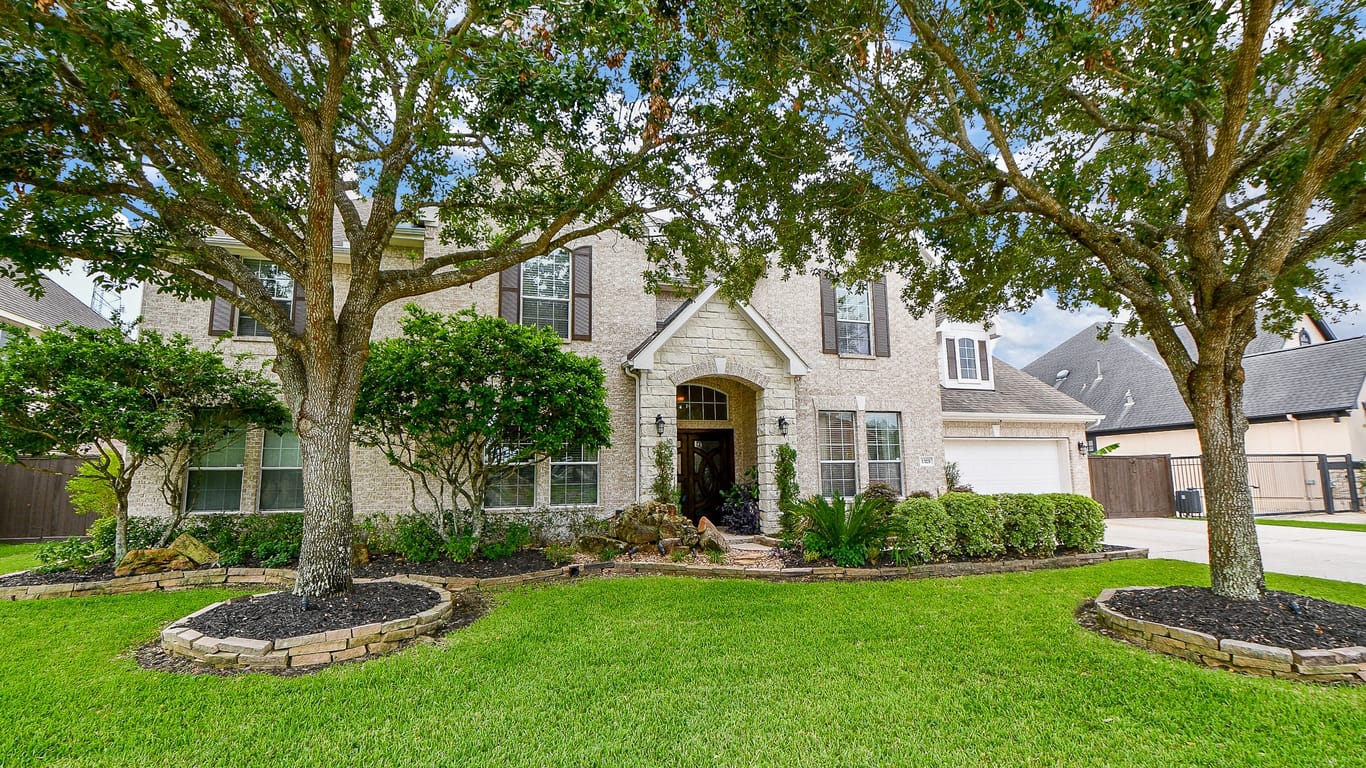 Friendswood 2-story, 5-bed 1325 Stoney Lake-idx