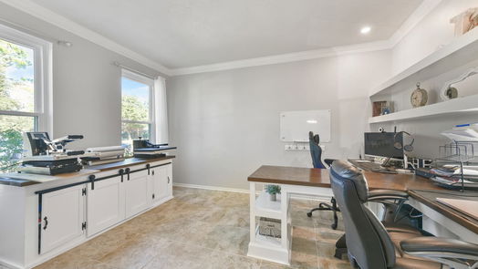 Pearland 2-story, 6-bed 3721 Pinehurst Drive-idx